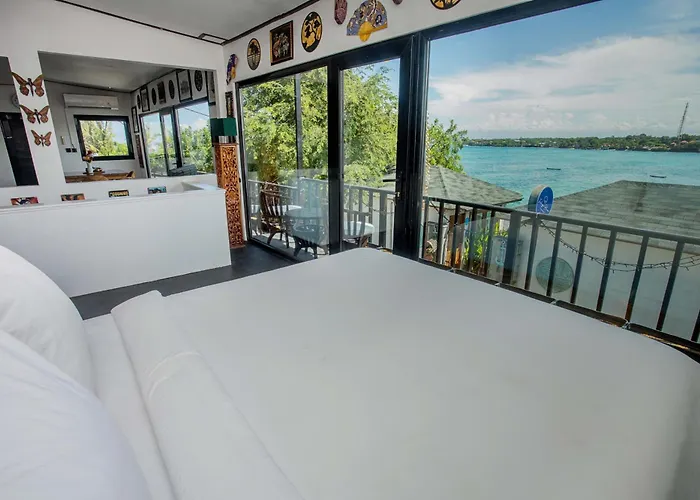 Indigo Blue Ceningan 3*